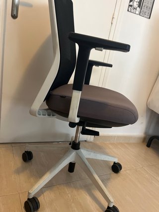 Silla de oficina ergonómica