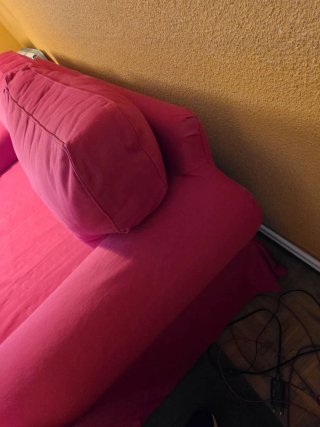Sofá Ikea 2 plazas + 2 fundas