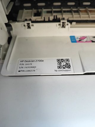 Impresora HP DeskJet 2720e Multifunción