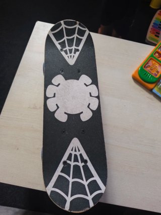 Monopatín Spiderman Marvel Pequeño