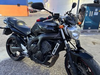 Yamaha FZ6 S2 Naked Negra.