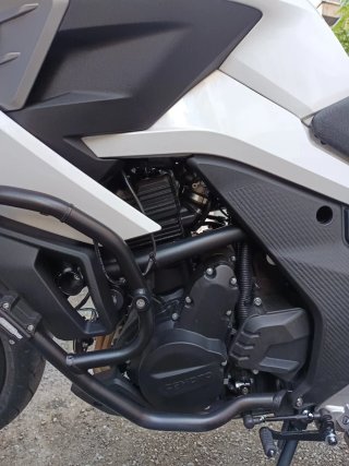CF Moto 700 MT