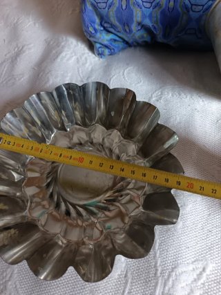 Set di 2 flanelle metalliche usate ma utili