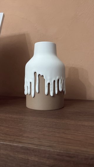 Vaso effetto goccia beige e bianco