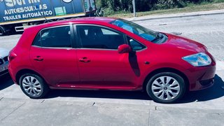 Toyota Auris 2009,