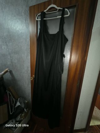 Vestido largo seda negro con encaje