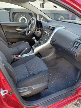 Toyota Auris 2010