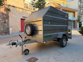 Remolque Speedrem cerrado aerodinámico 750kg