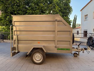 Remolque Speedrem cerrado aerodinámico 750kg
