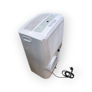 AIRE ACONDICIONADO PORTATIL DELONGHI PINGUINO  PAC EM77 850W + TUBO + MANDO