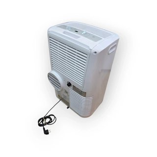 AIRE ACONDICIONADO PORTATIL DELONGHI PINGUINO  PAC EM77 850W + TUBO + MANDO