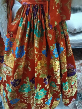 Traje de fallera tela impecable preciosa es