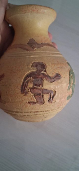 Jarrón Cerámica Artesanal Figuras