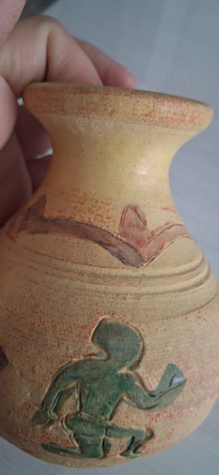 Jarrón Cerámica Artesanal Figuras