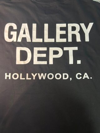 Camiseta Gallery Dept. Negra