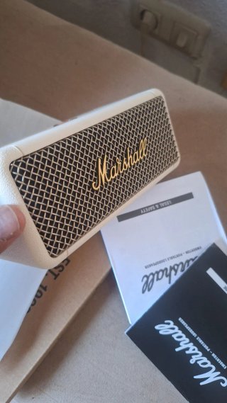 Altavoz Marshall Emberton Blanco y Dorado