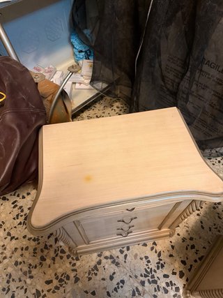 Juego 2 Mesitas de Noche Madera