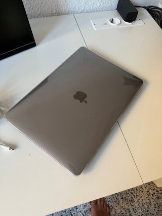 MacBook Air M1 2020 8gb 270 CICLOS.