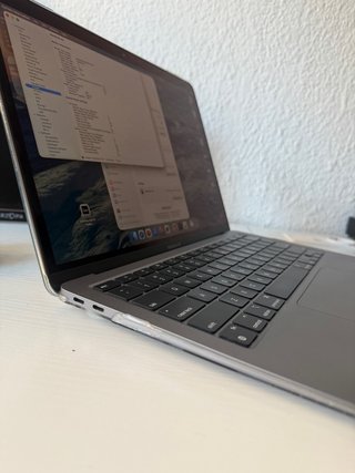 MacBook Air M1 2020 8gb 270 CICLOS.