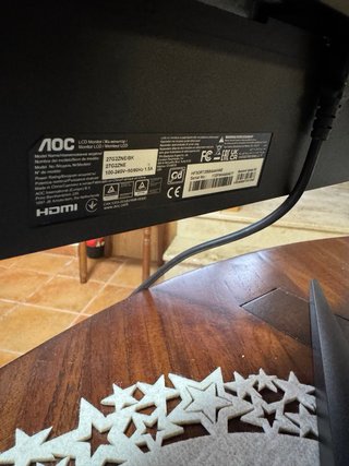 Monitor AOC Negro y Rojo