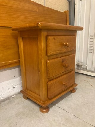 Cabecero y Mesillas de Noche Madera
