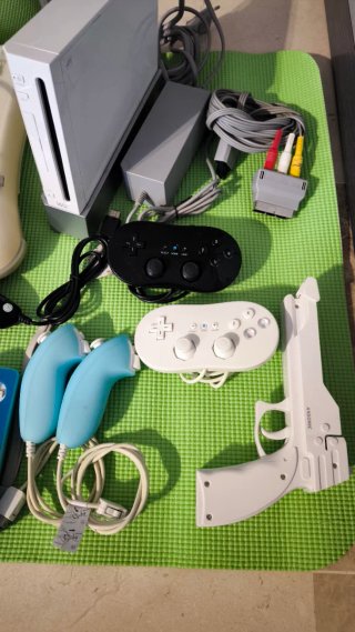 Nintendo Wii + Balance Board + Accesorios