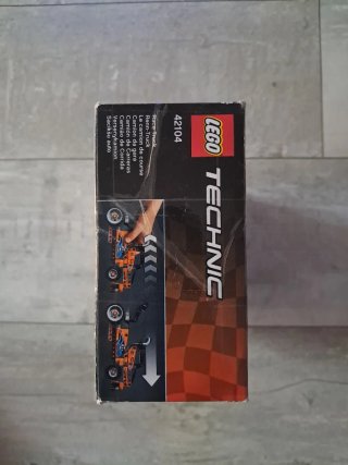 LEGO Technic 42104 Camión de Carreras