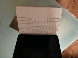 iPad Air 128GB WiFi + Cellular Gris Funda/teclado