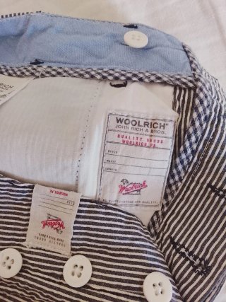 Pantaloncini Woolrich righe blu e bianche