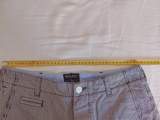 Pantaloncini Woolrich righe blu e bianche