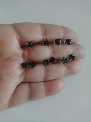 Juego de pendientes negros acero