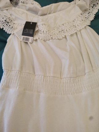 Vestido blanco talla S con encaje.Con etiquetas.