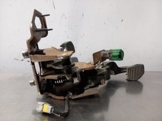 PEDAL EMBRAGUE PEUGEOT 208 8F01 S / R