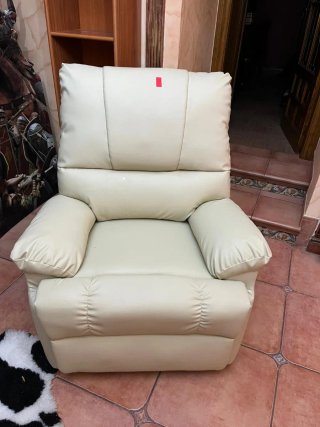 Sillón eléctrico beige piel sintética