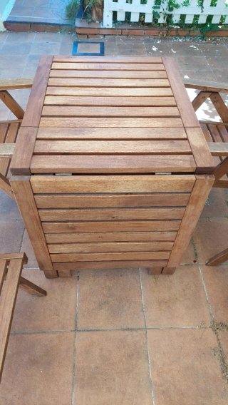 Mesa plegable madera y 4 sillas