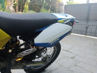 Husaberg Enduro Azul y Amarillo