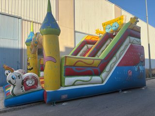 Castillo hinchable  tobogan medidas 6 por 9