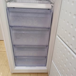 Congelador vertical Beko