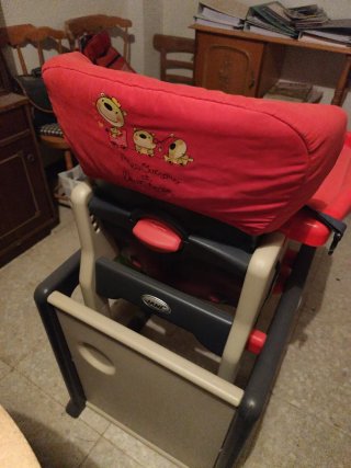2 Seggioloni Jané. 30€ ciascuno, 50€ per 2.