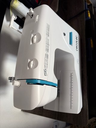 Máquina de coser Cecotec