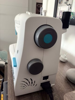 Máquina de coser Cecotec