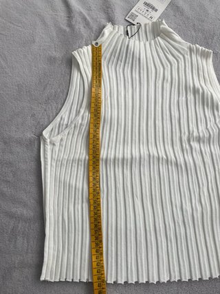 Top canalé elástico cuello perkins blanco Talla M