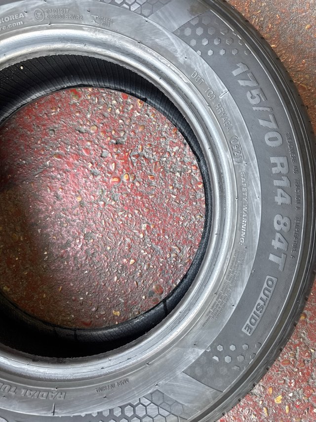 2 Neumáticos Kumho 175/70R14 84T