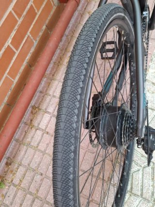 Bicicleta Eléctrica Trekking Gris