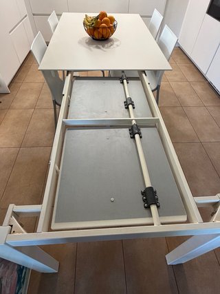Mesa de comedor extensible Dekton.