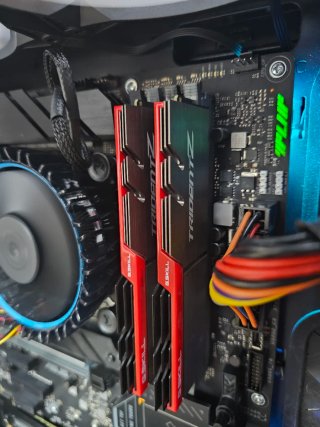 Torre PC Cooler Master Negra