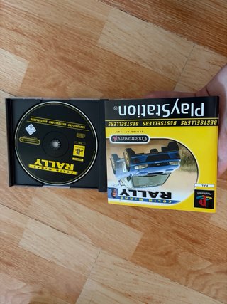 Consola PlayStation 1 + 5 Juegos y 4 mandos