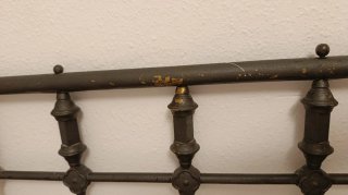 2 Cabeceros de forja negro y dorado