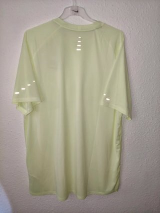 Camiseta Running Nike ADV Amarilla