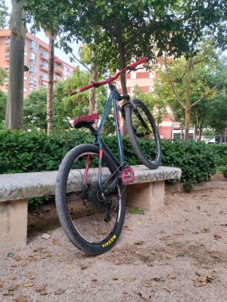Bici Stunt WRC azul y Roja